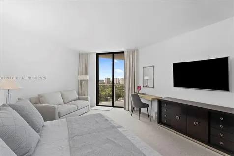 19500 Turnberry Way Aventura FL 33180