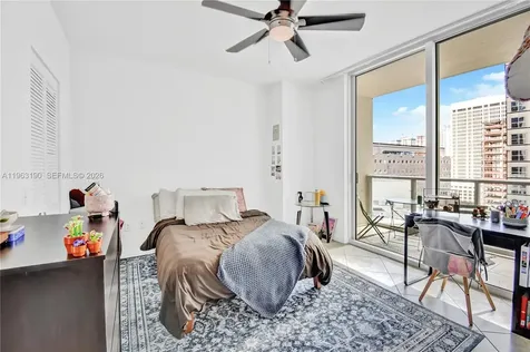 300 S Biscayne Boulevard Miami FL 33131