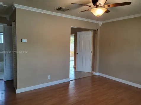 30 NE 56th Street Oakland Park FL 33334