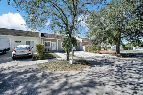 940 NE 13th Avenue Homestead FL 33033