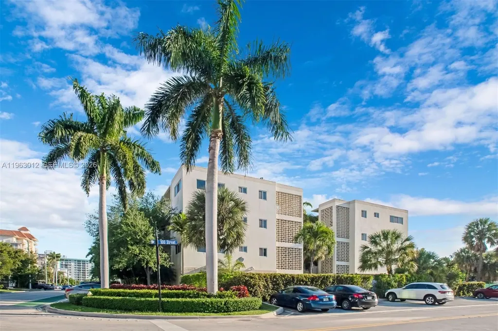 10001 W Bay Harbor Drive Bay Harbor Islands FL 33154