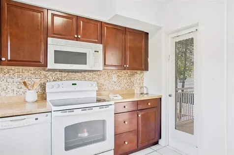 10001 W Bay Harbor Drive Bay Harbor Islands FL 33154
