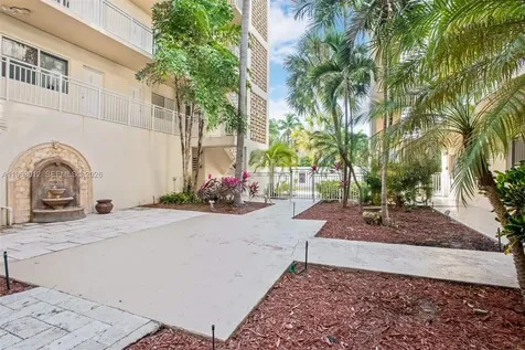 10001 W Bay Harbor Drive Bay Harbor Islands FL 33154