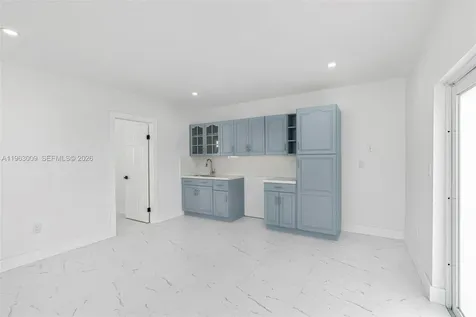 2901 SW 92nd Avenue Miami FL 33165