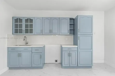 2901 SW 92nd Avenue Miami FL 33165
