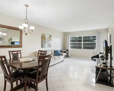 4805 NW 35th Street Lauderdale Lakes FL 33319