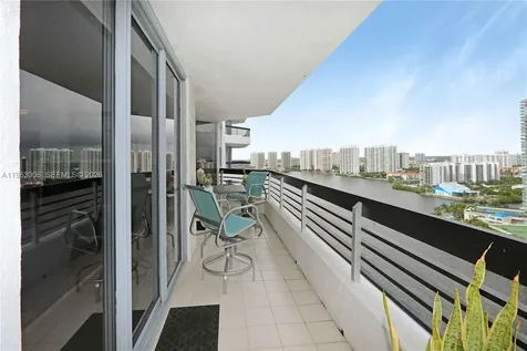 Aventura FL 33180