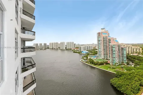 Aventura FL 33180