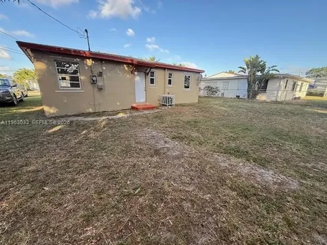 14620 Monroe Street Miami FL 33176