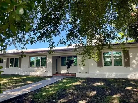 5352 Orduna Drive Coral Gables FL 33146