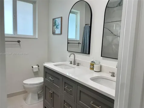 5352 Orduna Drive Coral Gables FL 33146