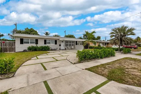 200 SW 69th Terrace Pembroke Pines FL 33023