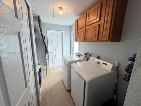820 NW 91st Avenue Pembroke Pines FL 33024