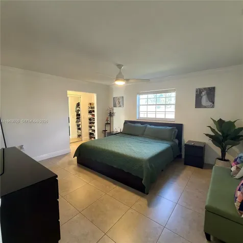 820 NW 91st Avenue Pembroke Pines FL 33024