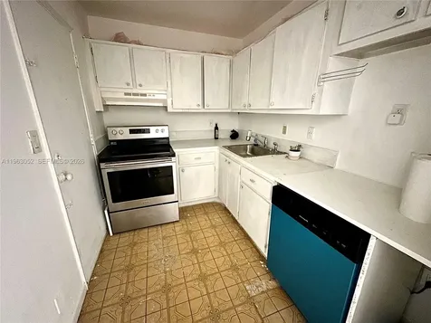 4043 NW 16th Street Lauderhill FL 33313