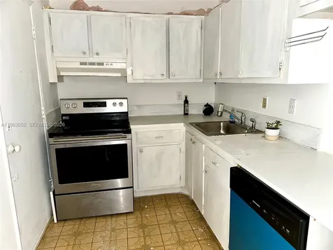 4043 NW 16th Street Lauderhill FL 33313