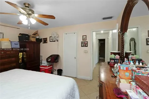 1275 W 35th Street Hialeah FL 33012