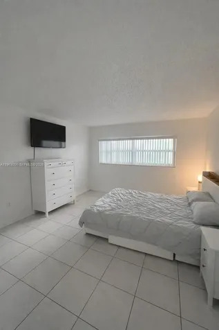 9351 Fontainebleau Boulevard Miami FL 33172