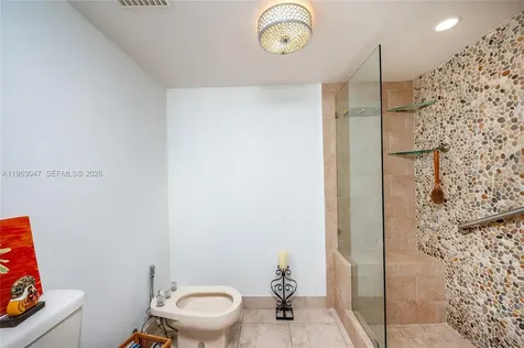 1 Alhambra Circle Coral Gables FL 33134