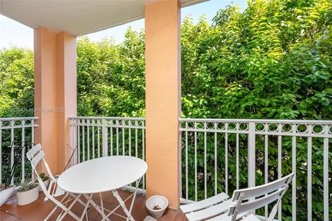 1 Alhambra Circle Coral Gables FL 33134