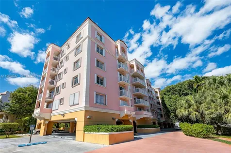 1 Alhambra Circle Coral Gables FL 33134