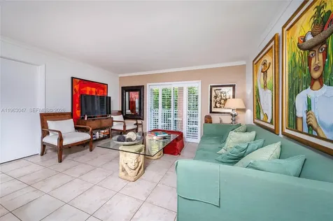 1 Alhambra Circle Coral Gables FL 33134
