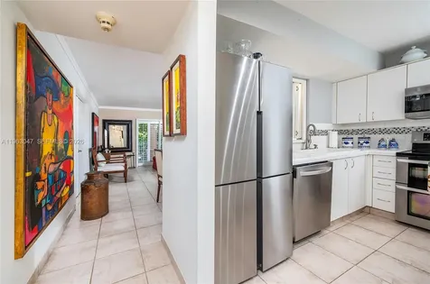 1 Alhambra Circle Coral Gables FL 33134