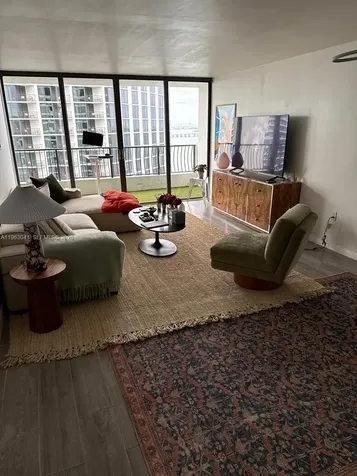 555 NE 15th Street Miami FL 33132