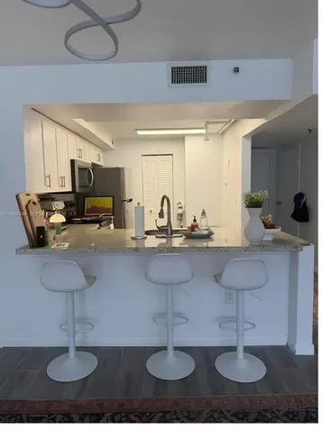 555 NE 15th Street Miami FL 33132