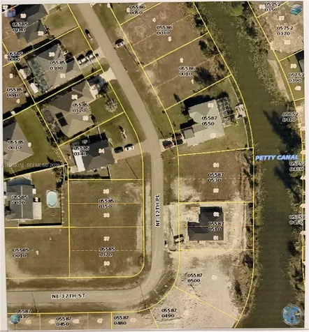 12TH Place Cape Coral FL 33909