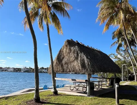3 Grove Isle Drive Miami FL 33133