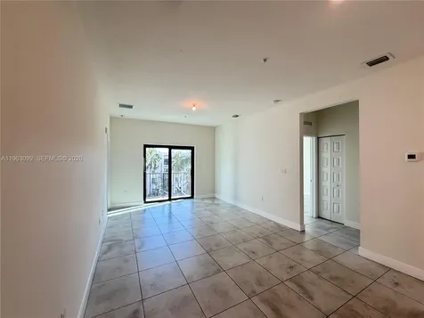 4640 NW 84th Avenue Doral FL 33166