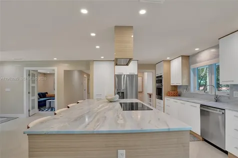 1673 Bel Air Avenue Lauderdale By The Sea FL 33062