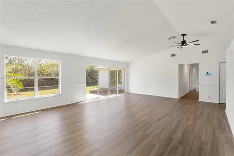 1816 SW 14th Avenue SW Vero Beach FL 32962