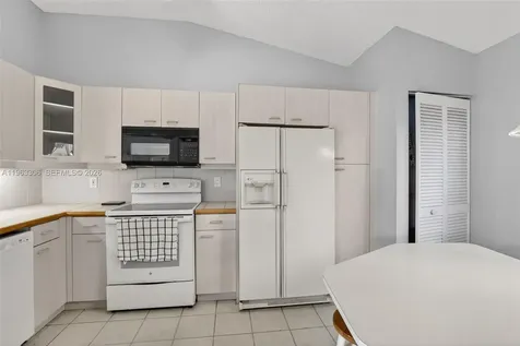 1150 Queen Palm Court Hollywood FL 33019