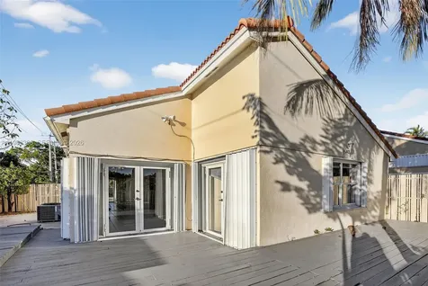 1150 Queen Palm Court Hollywood FL 33019