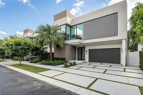 10540 NW 67th Terrace Doral FL 33178