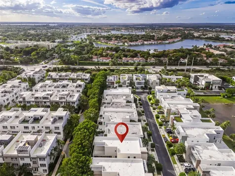 10540 NW 67th Terrace Doral FL 33178