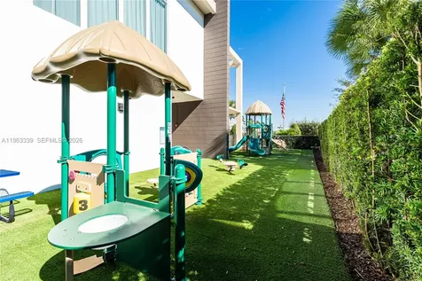 10540 NW 67th Terrace Doral FL 33178