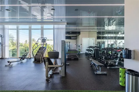 10540 NW 67th Terrace Doral FL 33178
