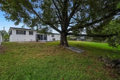 14431 NW 13th Road Miami FL 33167
