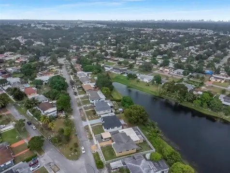 14431 NW 13th Road Miami FL 33167