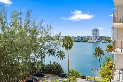 18151 NE 31st Court Aventura FL 33160