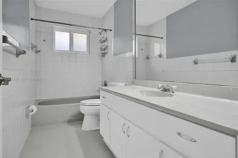 11472 SW 28th Terrace Miami FL 33165