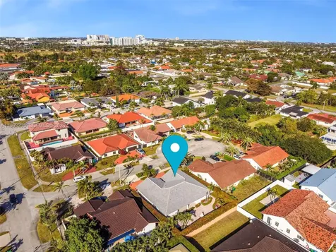 11472 SW 28th Terrace Miami FL 33165