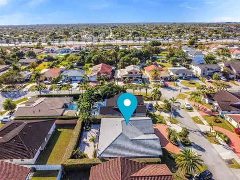 11472 SW 28th Terrace Miami FL 33165