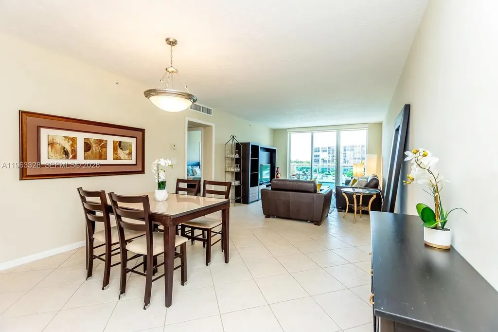 3000 S Ocean Drive Hollywood FL 33019