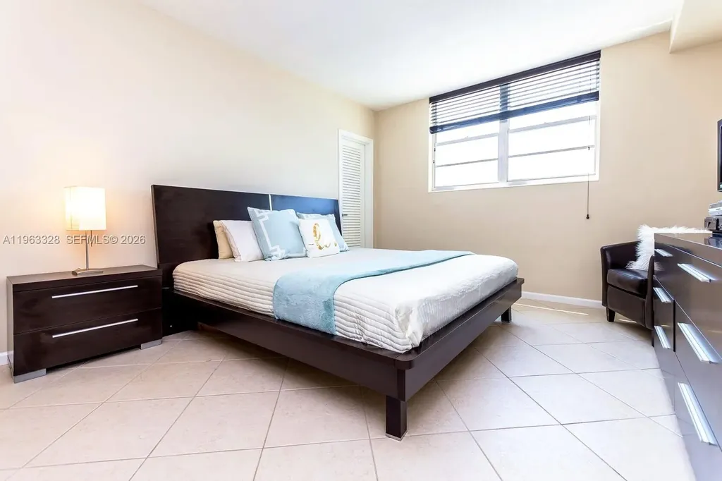 3000 S Ocean Drive Hollywood FL 33019
