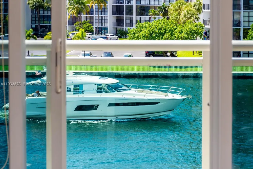 3000 S Ocean Drive Hollywood FL 33019