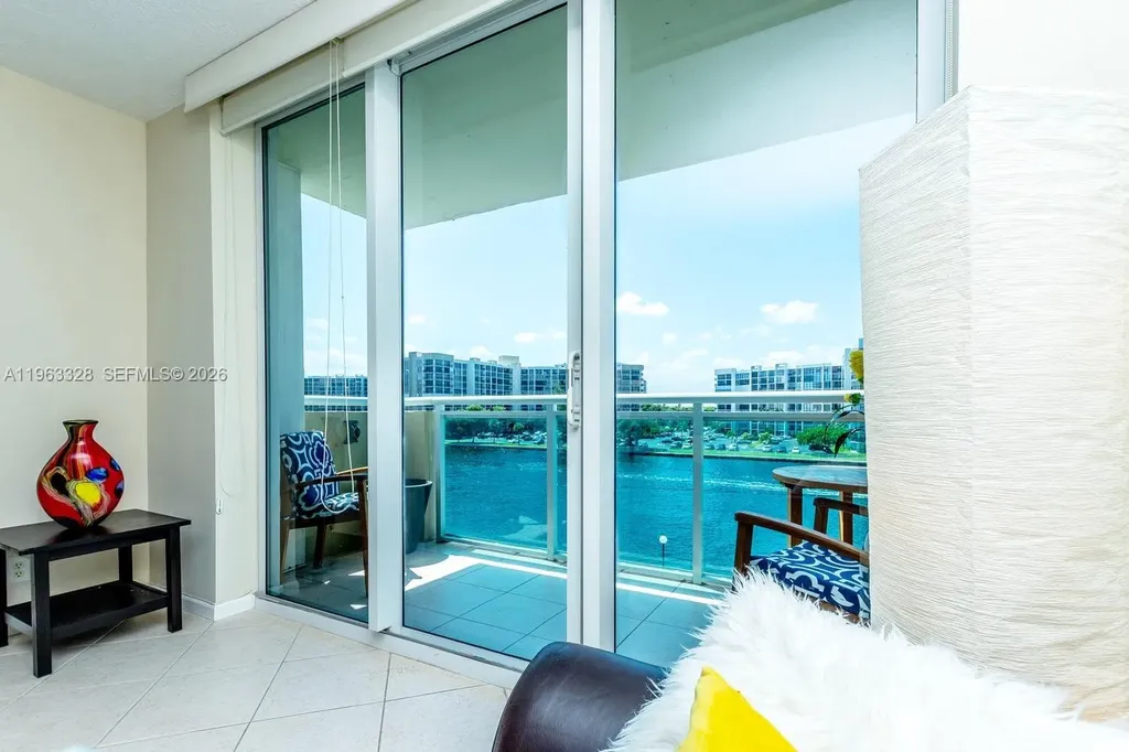 3000 S Ocean Drive Hollywood FL 33019
